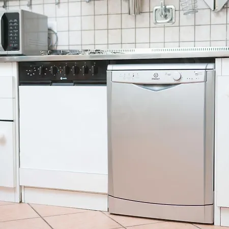 Caseospitali - Daisy, Ampio Trilocale X6 Vicino A Piazza Maggiore