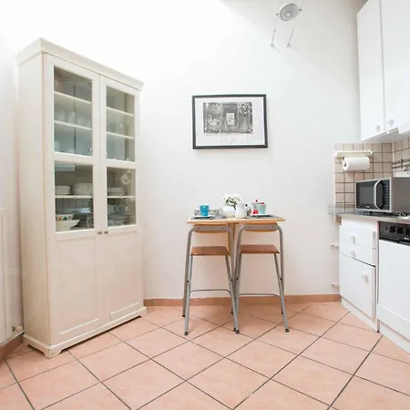 Apartment Caseospitali - Daisy, Ampio Trilocale X6 Vicino A Piazza Maggiore