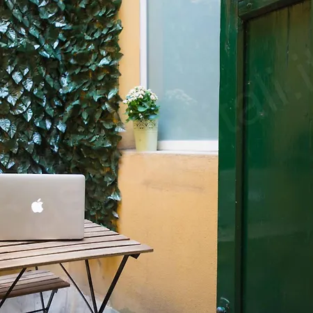 Caseospitali - Daisy, Ampio Trilocale X6 Vicino A Piazza Maggiore