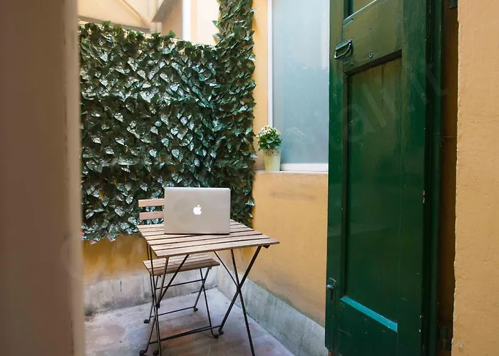 아파트 Caseospitali - Daisy, Ampio Trilocale X6 Vicino A Piazza Maggiore